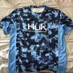 Men’s Huk fishing gear shirt size large